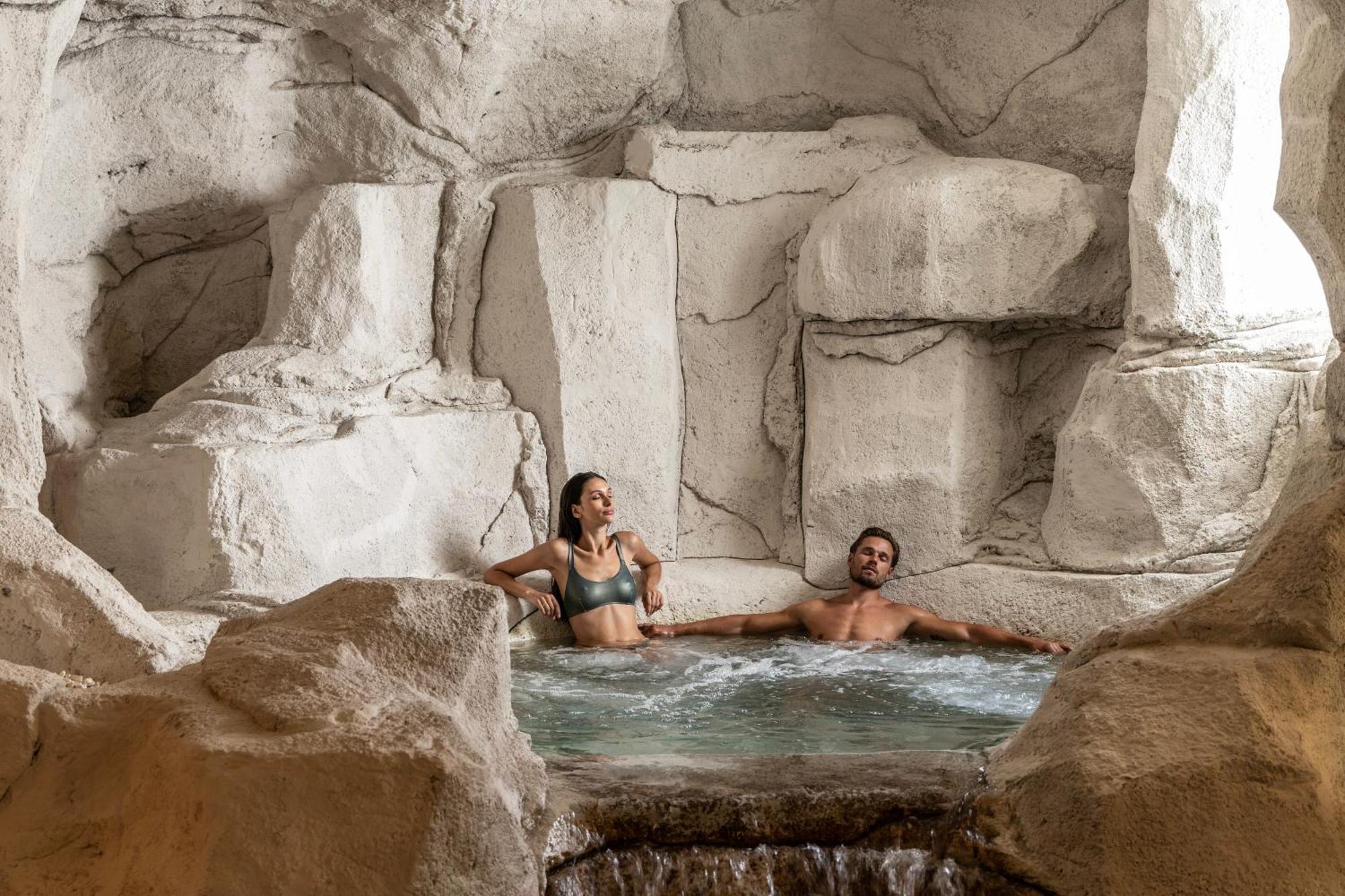 Cali Resort & Spa Designed For Adults By Louis Hotels Péja Eksteriør bilde